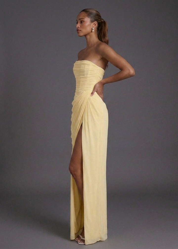 Saskia | Dames Strapless Gedrapeerde Bruiloftsgast Maxi Jurk met Split
