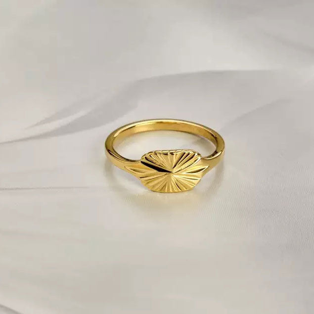 Aurizette | Ring met Zonnestraal-motief