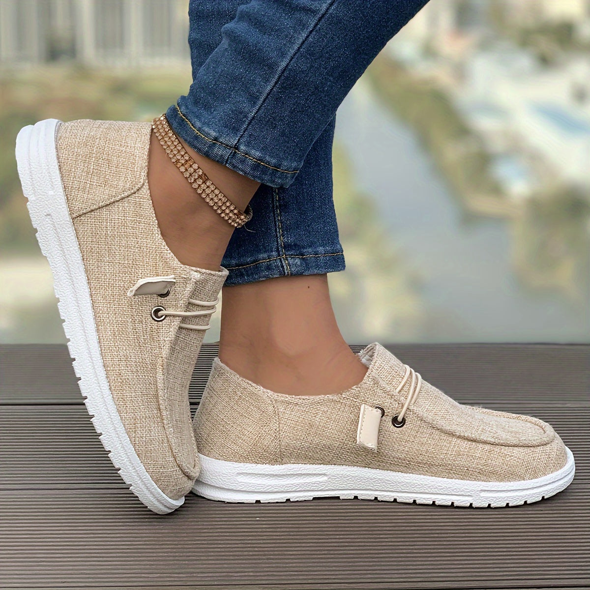 Zandbeige / 44