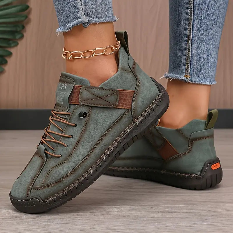 Mia | Dames Sneakers met Brede Neus en Dempende Zool