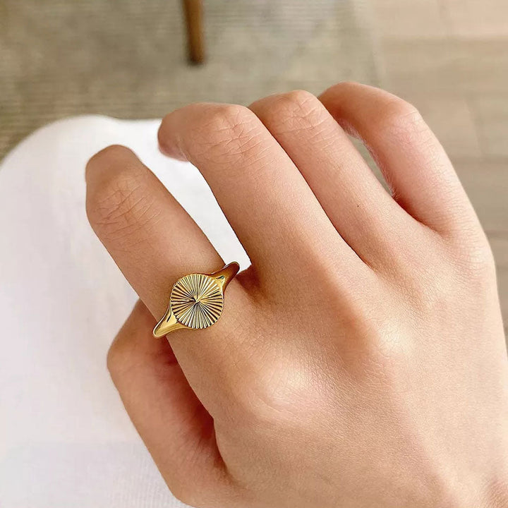 Rizavelle | Ring met Zonnebloempatroon