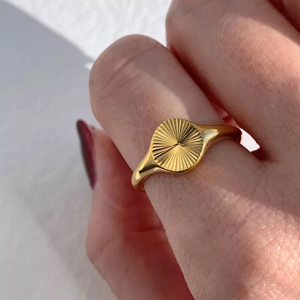 Rizavelle | Ring met Zonnebloempatroon
