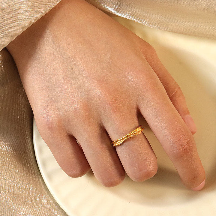 Zianaleigh | Ring met Klassieke Uitstraling